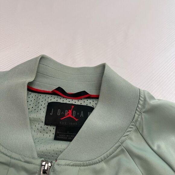 Air Jordan Men's Rare Sample 'Sage Green' Varsity Jacket AV5004-369 size Large - Picture 5 of 10